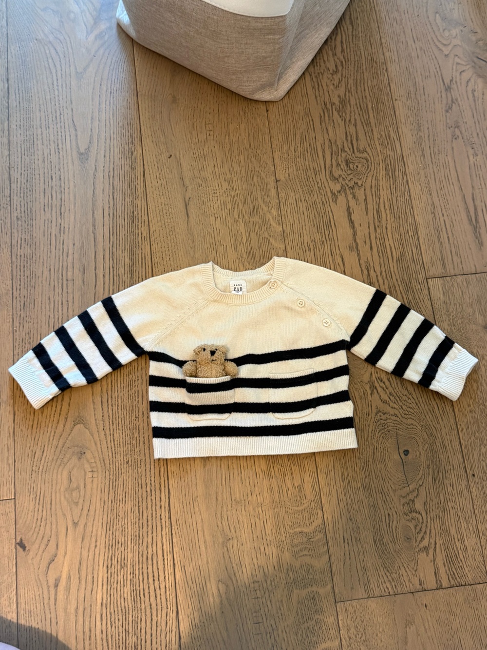 Baby Gap Teddy Bear Pocket Striped Sweater Cream Navy 6-12M